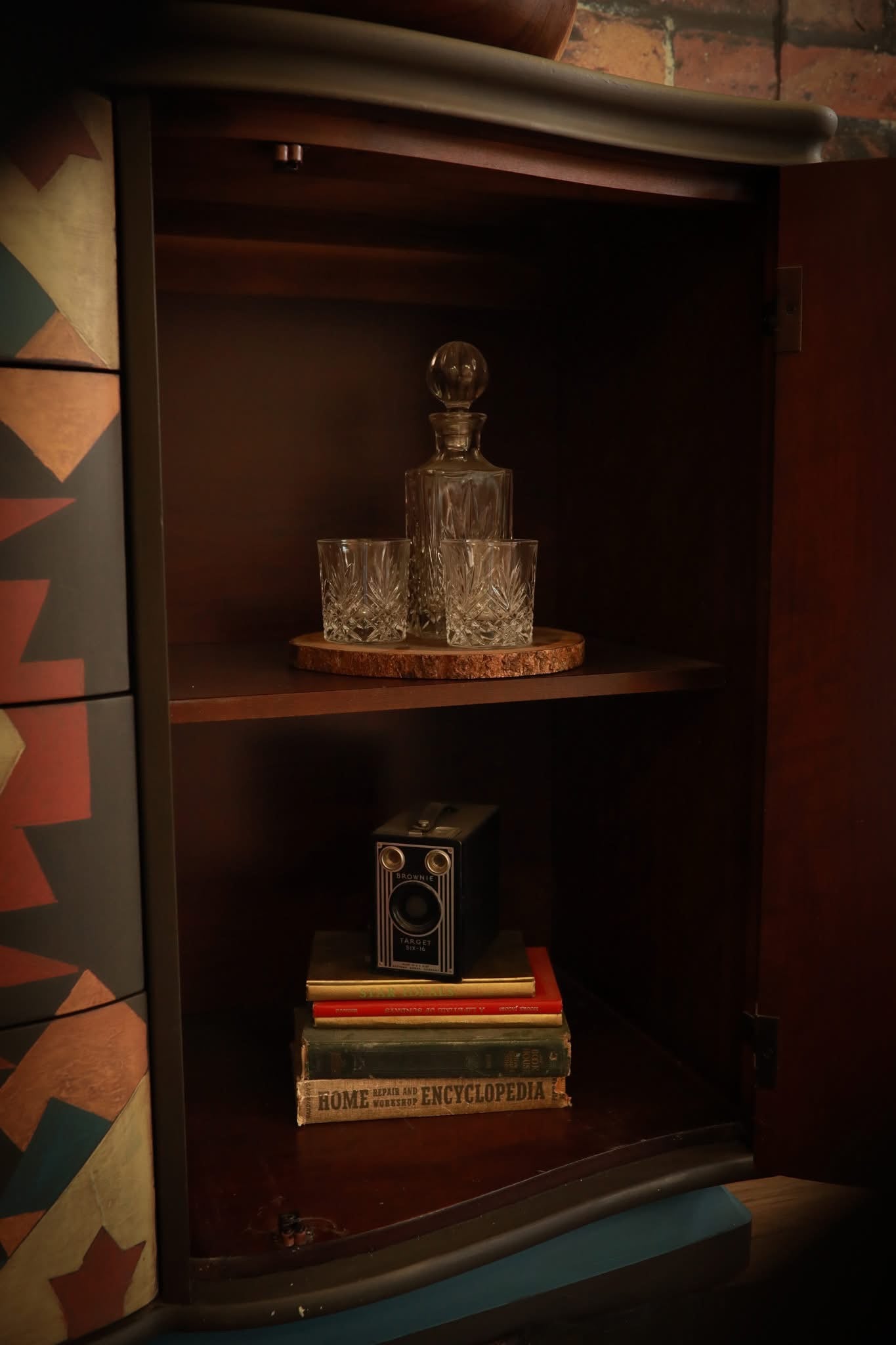 Morning Star Buffet Console Cabinet
