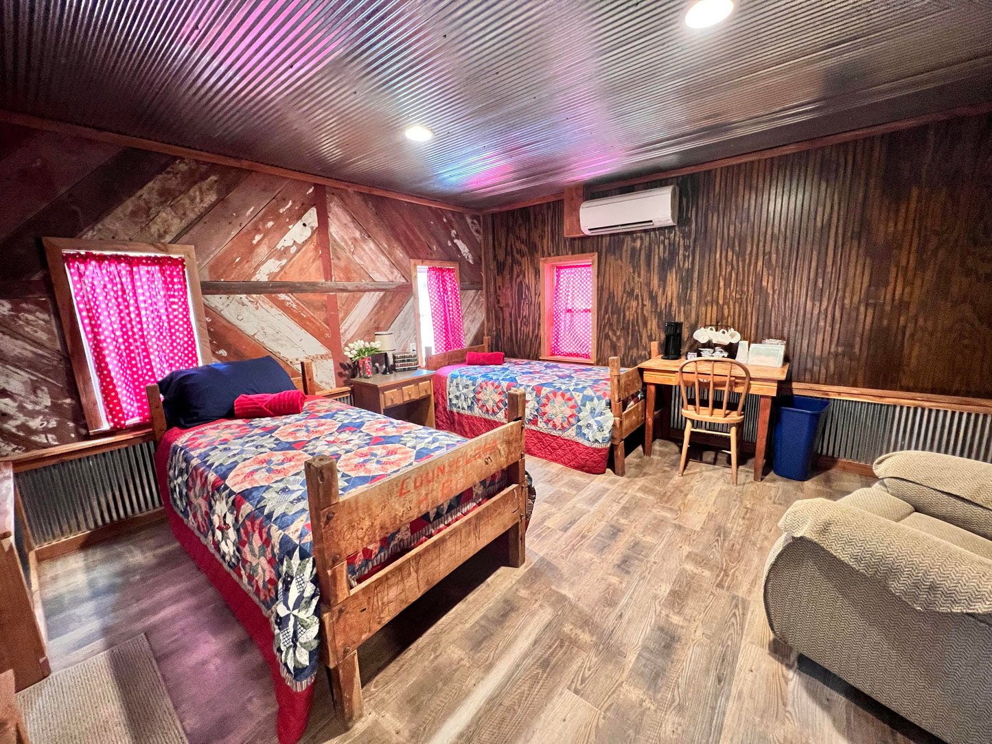 Workshop Cabin 1 SATURDAY NIGHT